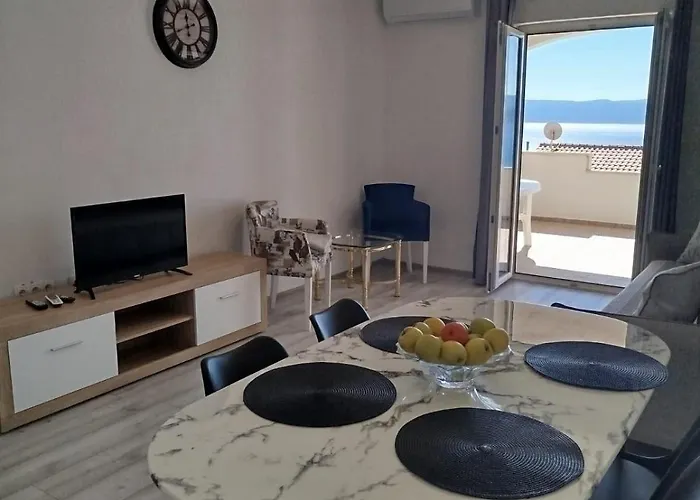 With Parking Spaces Rogoznica, Omis - 12906 Lejlighed *